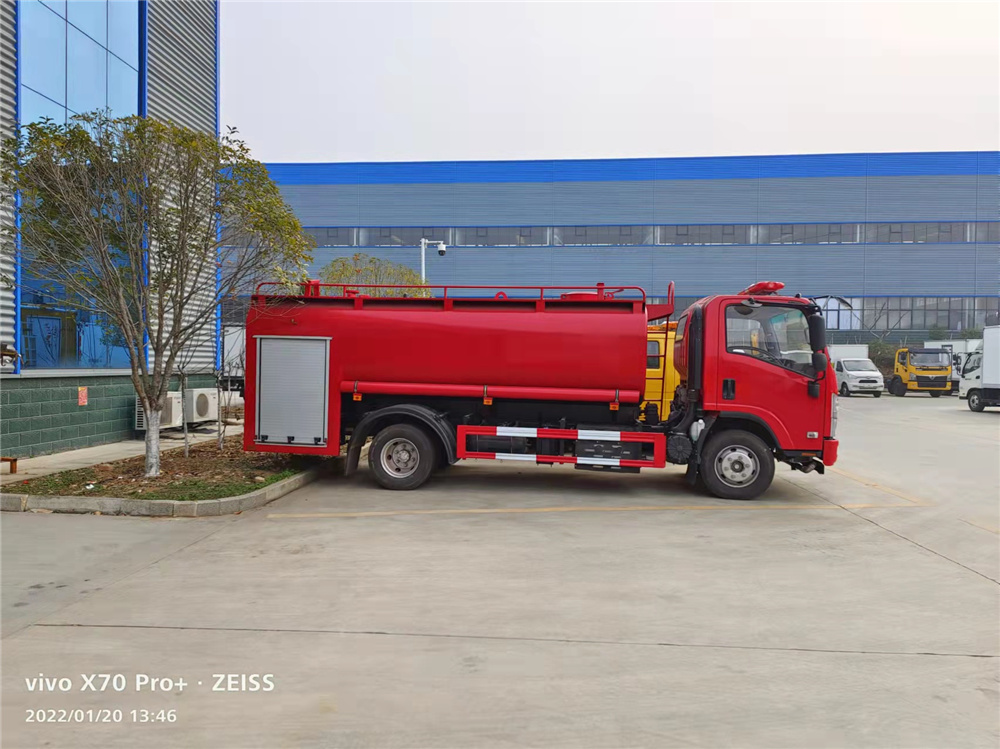 东风福瑞卡消防洒水车5吨图片3