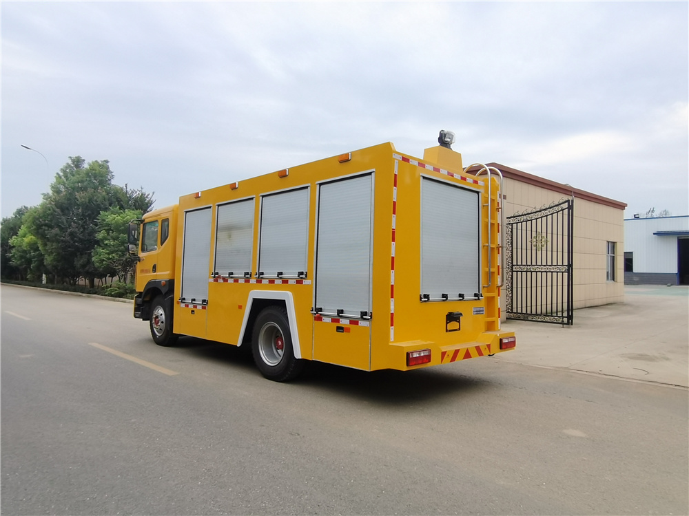 东风D9大流量排水抢险车图片3