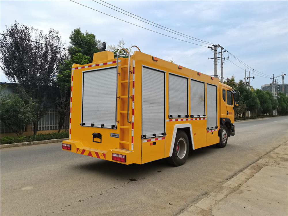 东风D9大流量排水抢险车图片4