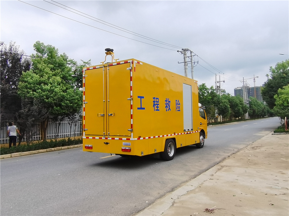 东风大福瑞卡工程救险车图片3