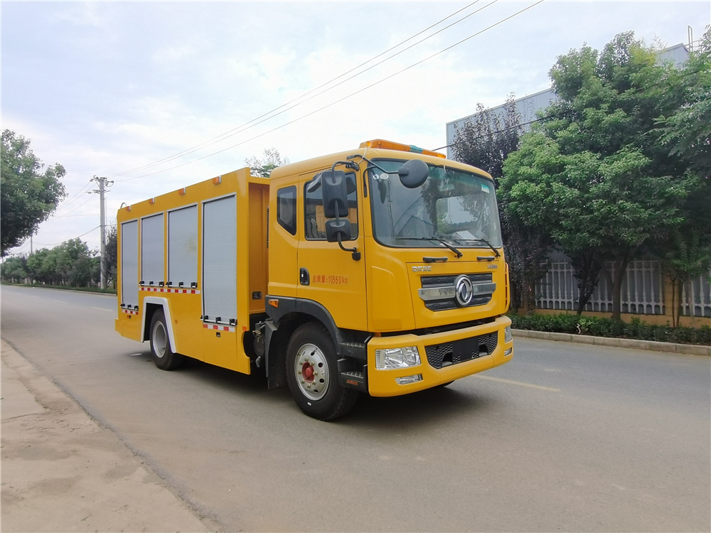 东风D9大流量排水抢险车图片2