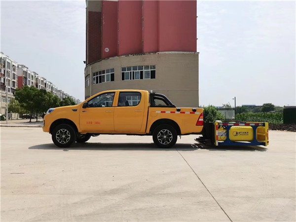 江铃皮卡防撞缓冲车图片4