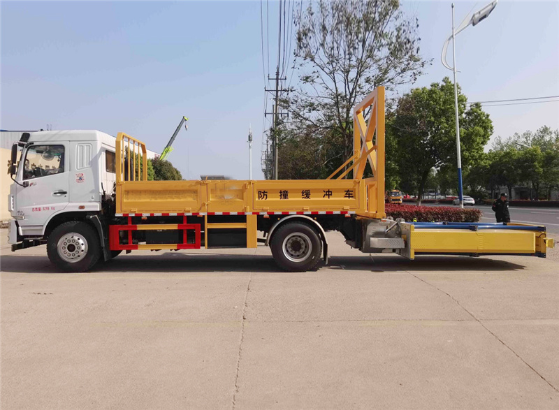 华神F5防撞缓冲车图片3