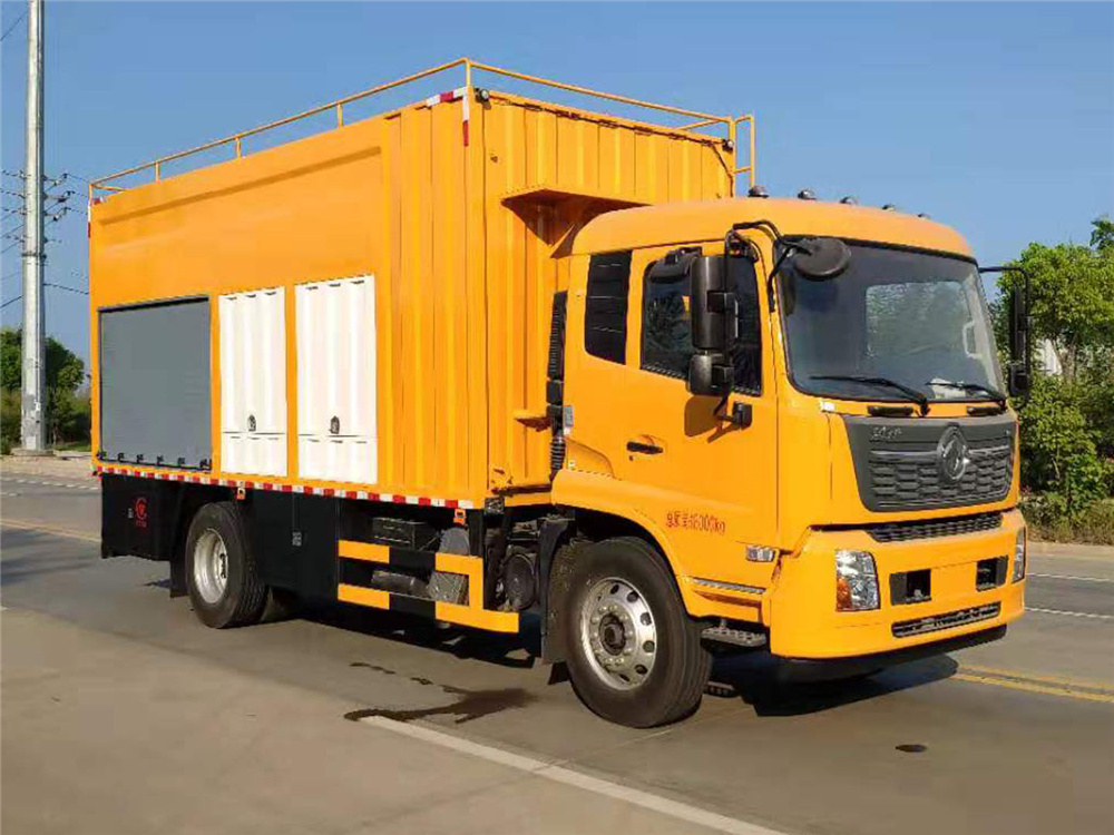 东风天锦吸污净化车蓝牌