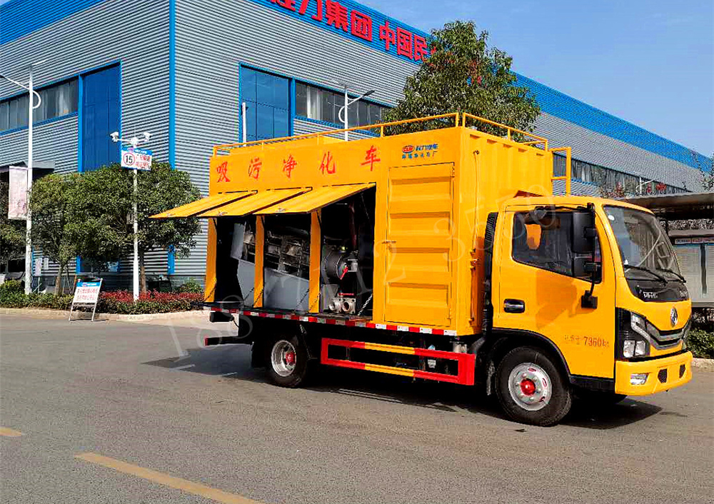东风小多利卡吸污净化车