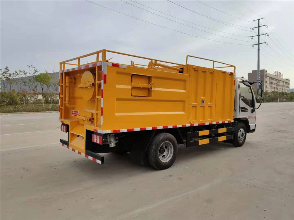 江淮蓝牌污水处理车图片3